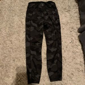 Medium Camo Leggings